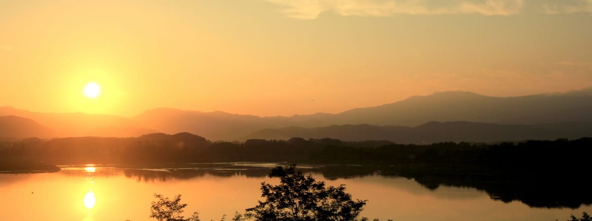 御所湖の夕焼け